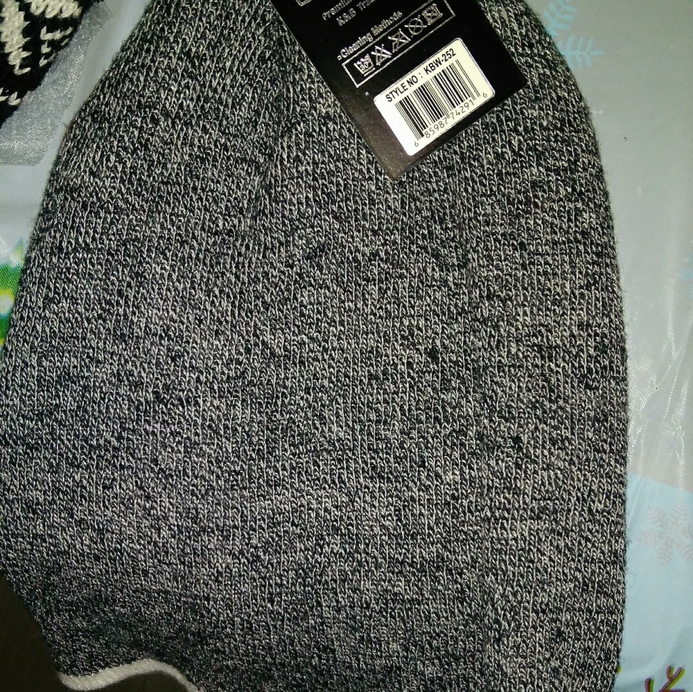 HAT - Picture 2 of 3